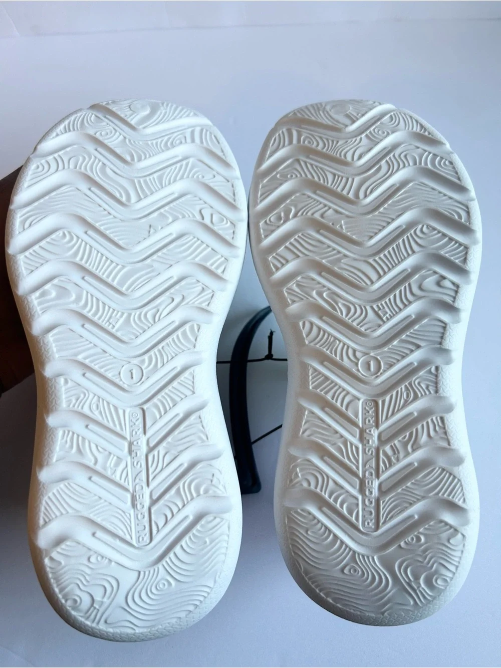 Rugged Shark Kids Slip-On Water Shoes Size 1